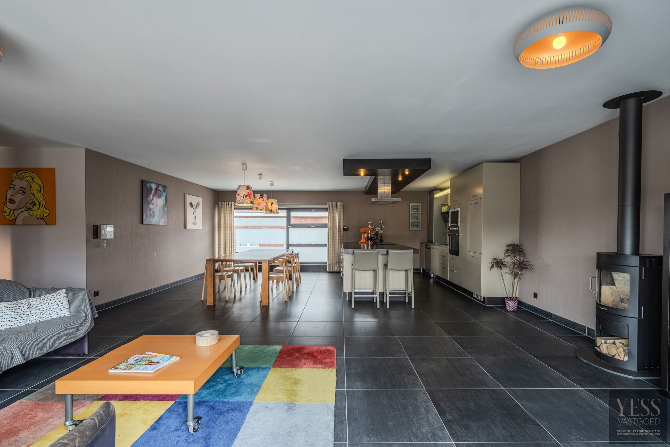 Uniek pand 236m2 bewoonbaar + atelier/winkel/opslag 475m2! foto 9