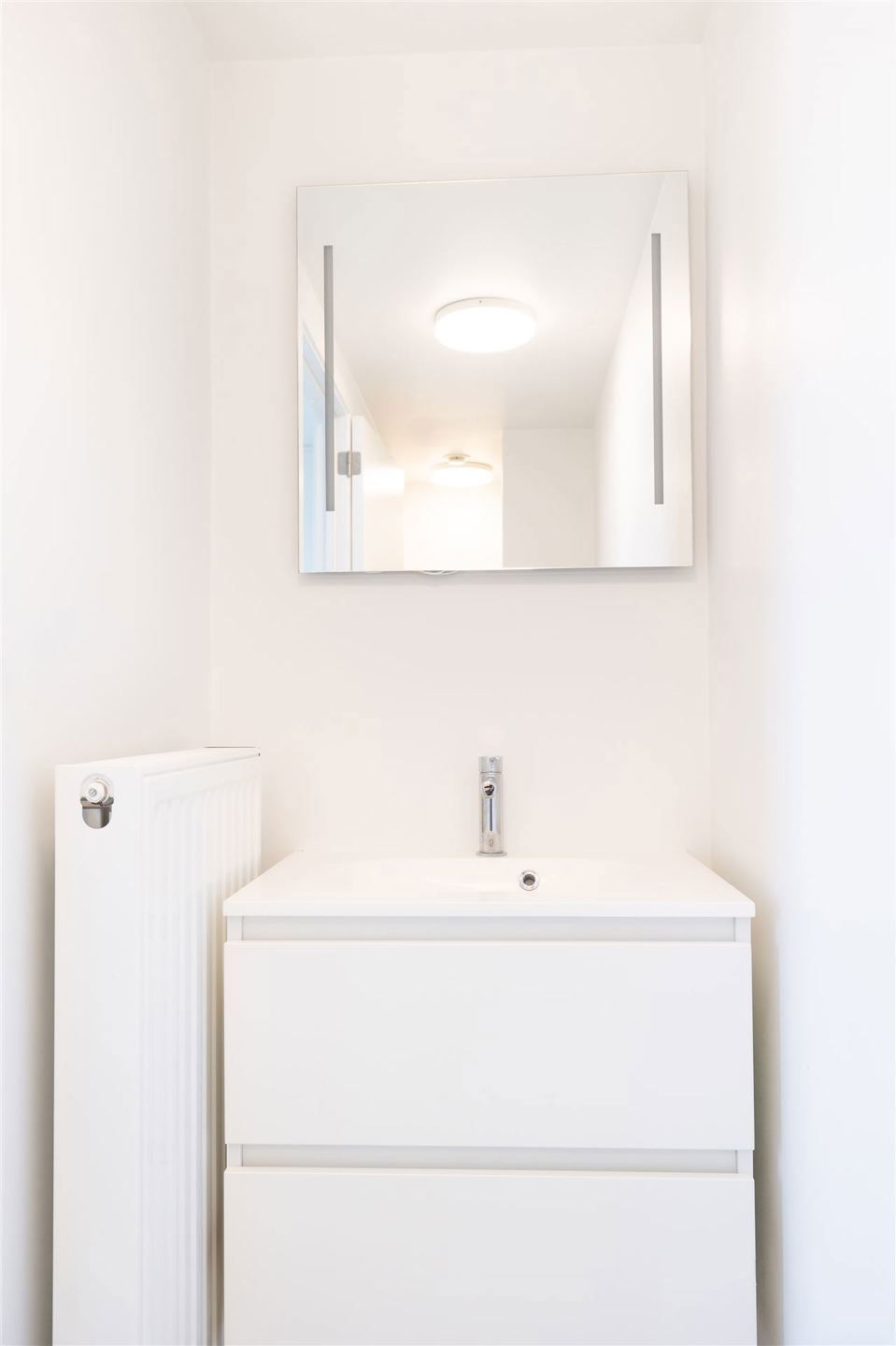 Aantrekkelijk bijna nieuw appartement met 1 slpk en terras foto 8