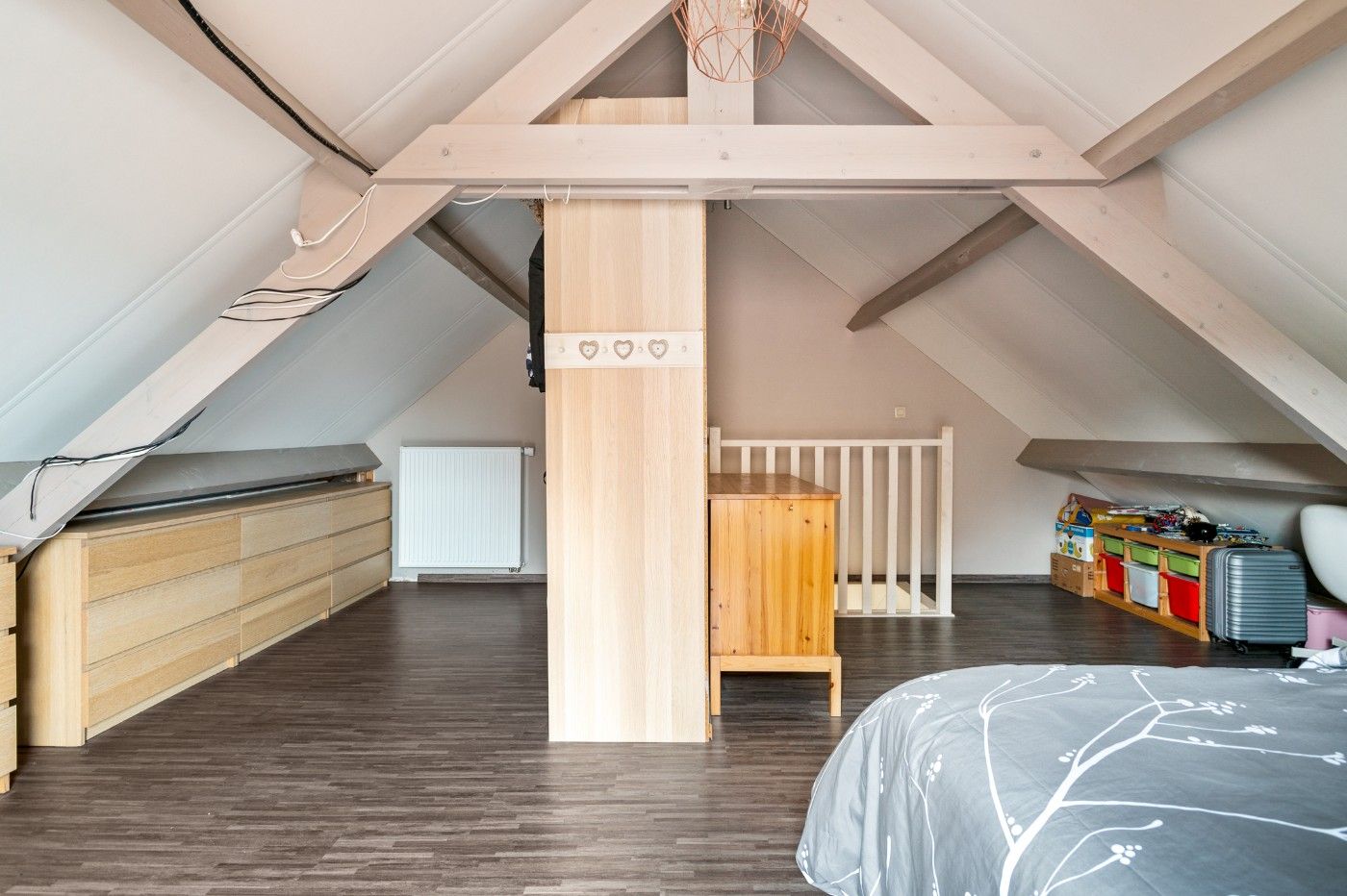 Vrijstaande woning met 3 slpk., brede oprit en tuin foto 22