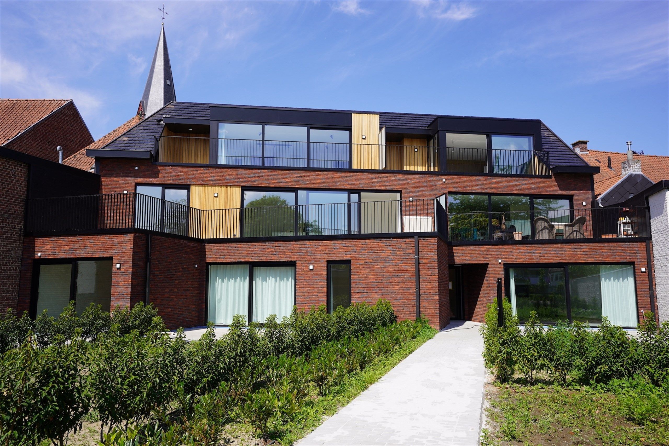 Nieuwbouwappartement ('25) met groot terras en eigen Carport foto {{pictureIndex}}