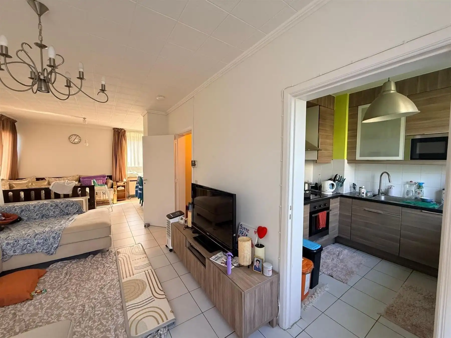 RESIDENTIEEL GELEGEN 3-GEVEL WONING VLAKBIJ NAVO! foto 6