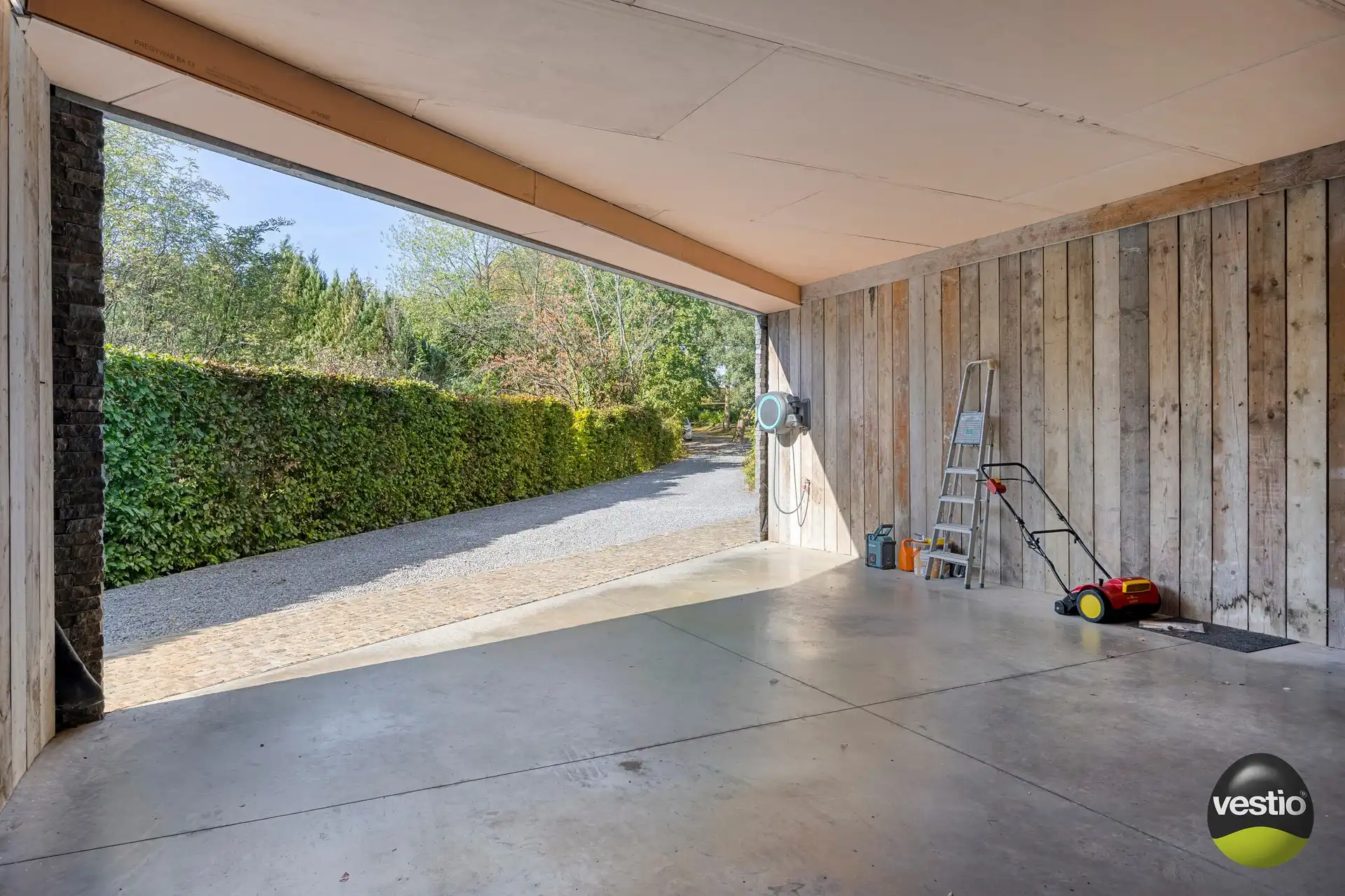 Moderne villa in de gegeerde Mombeekdreef – luxe, licht en rust op een toplocatie in Hasselt foto 14