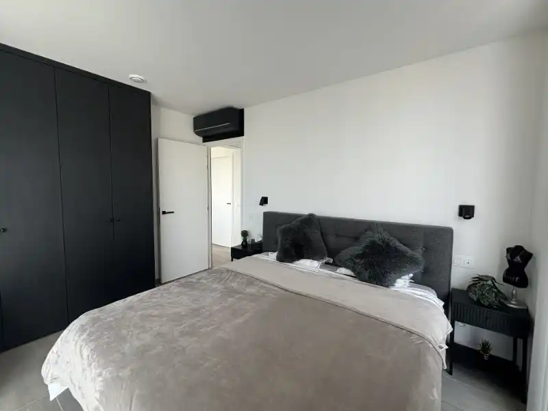 Nieuwbouw 3-slaapkamerappartement te huur voor kortere periode foto 8