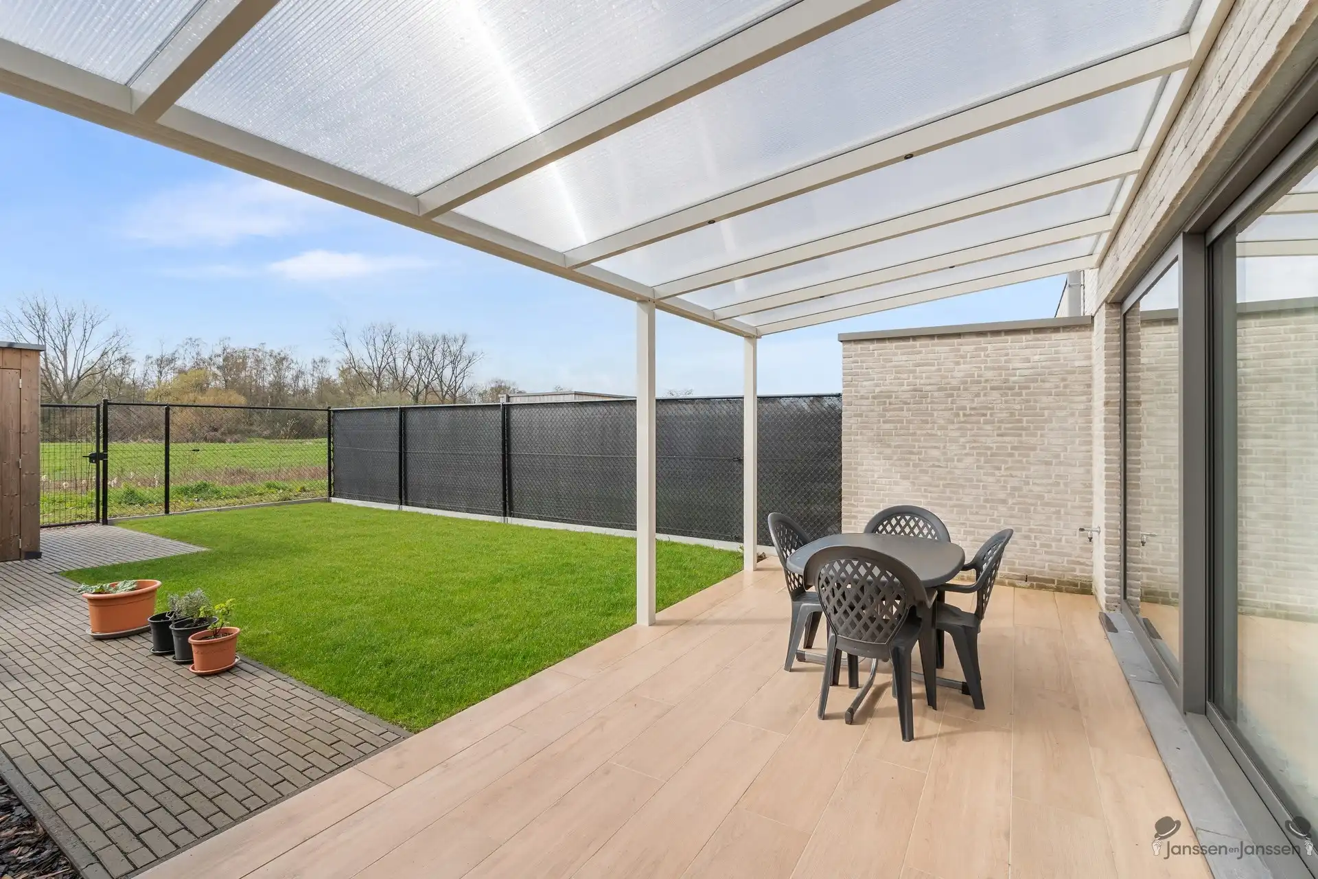 Nieuwbouwwoning met 3 slaapkamers foto 15