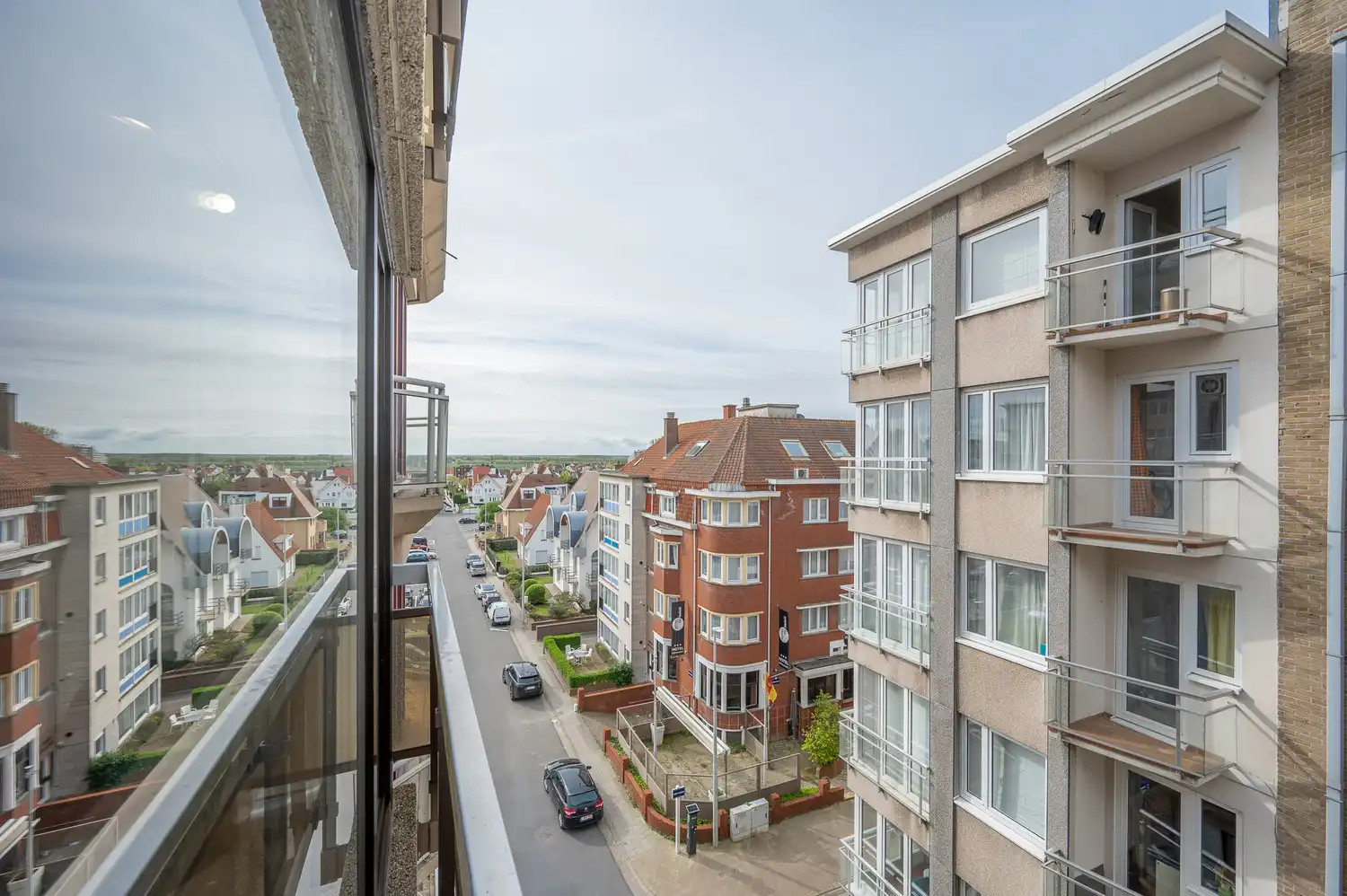 Gezellig appartement vlakbij het strand van Duinbergen foto 6