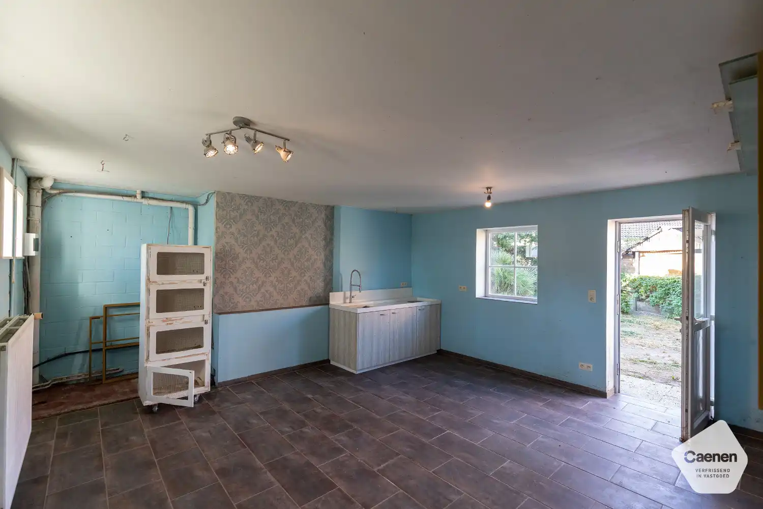 Te renoveren villa met 3 slaapkamers, 2 badkamers, sauna en ruime tuin foto 23