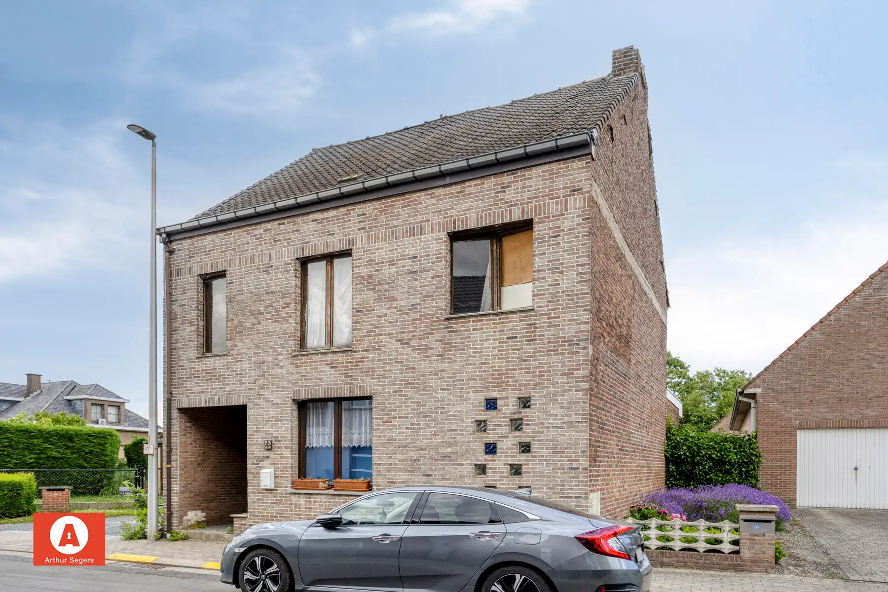 Te renoveren woning nabij het centrum van Opwijk foto 3