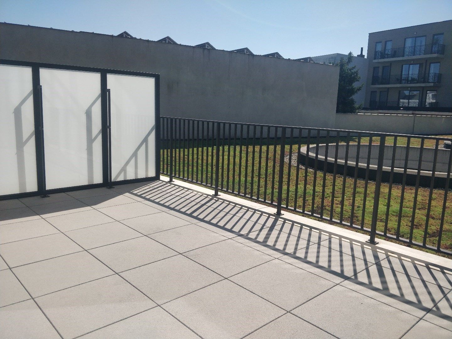 Energiezuinig nieuwbouwappartement met twee slaapkamers in Lokeren foto {{pictureIndex}}