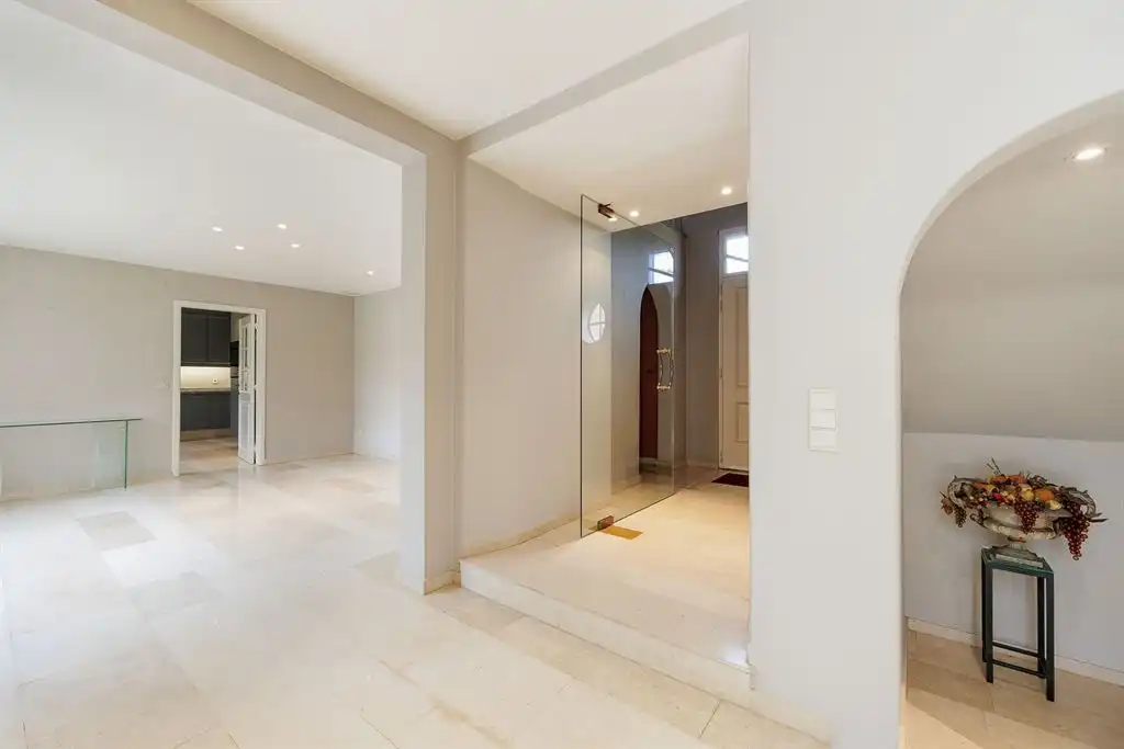 Mooie villa in de doodlopende straat in wijk "Zonnebos" foto 5