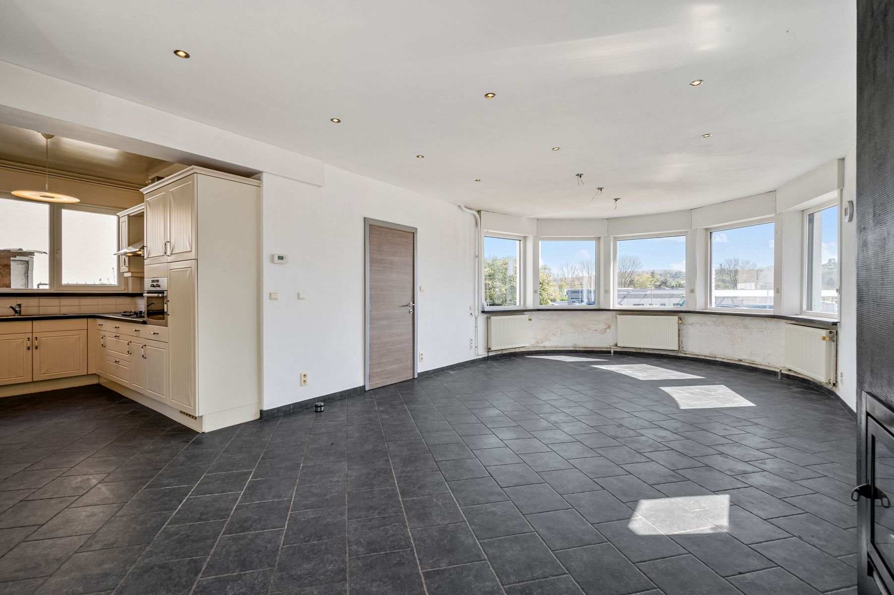 Gerenoveerde, karaktervolle villa met bouwgrond foto 9