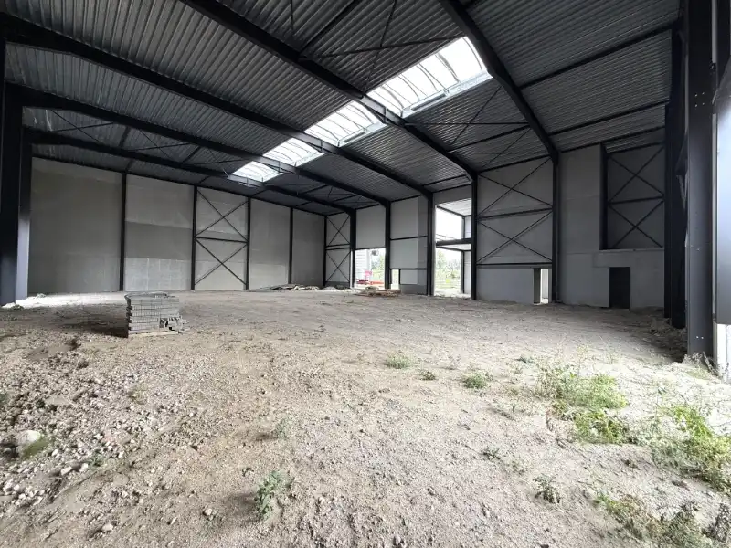 TOPLOCATIE – Unieke nieuwbouw bedrijfsunits met kantoor en magazijn foto 3