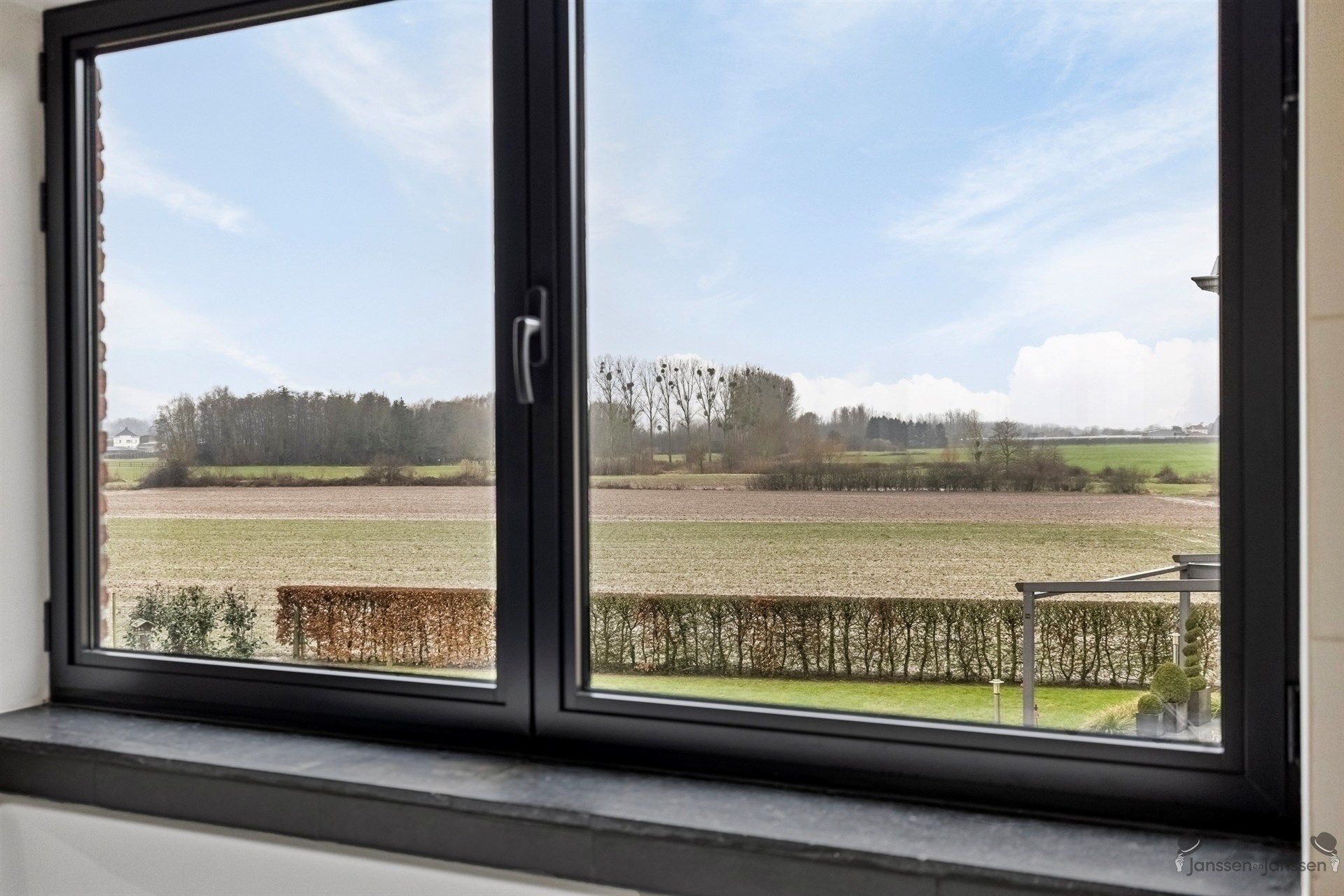 Exclusieve gerenoveerde woning foto 16