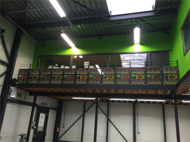 Magazijn (232m²) met appartement te huur in Winkelomheide (Geel) foto 5