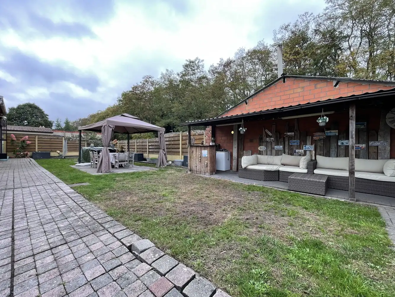 Verrassend ruime en volledig gerenoveerde woning met 3 slaapkamers en tuin foto 25