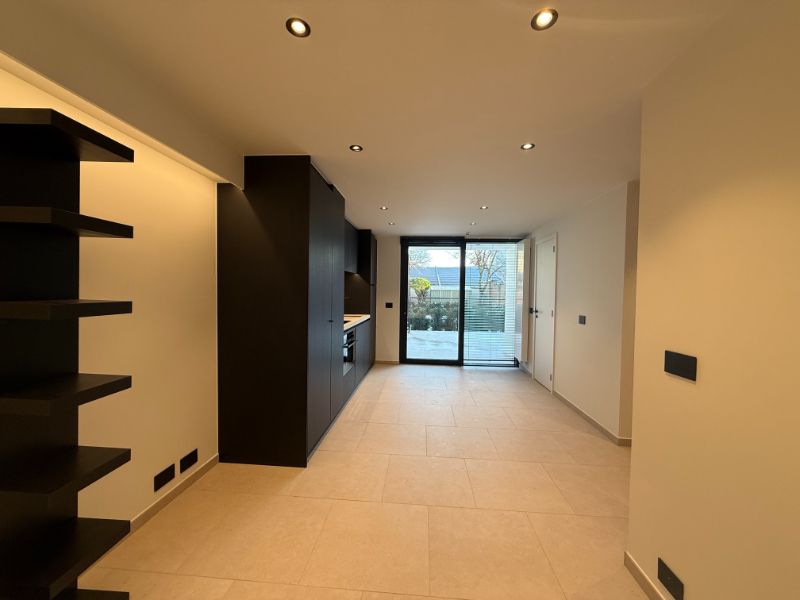 Prachtig gerenoveerde studio met terras aan het Citadelpark foto 6