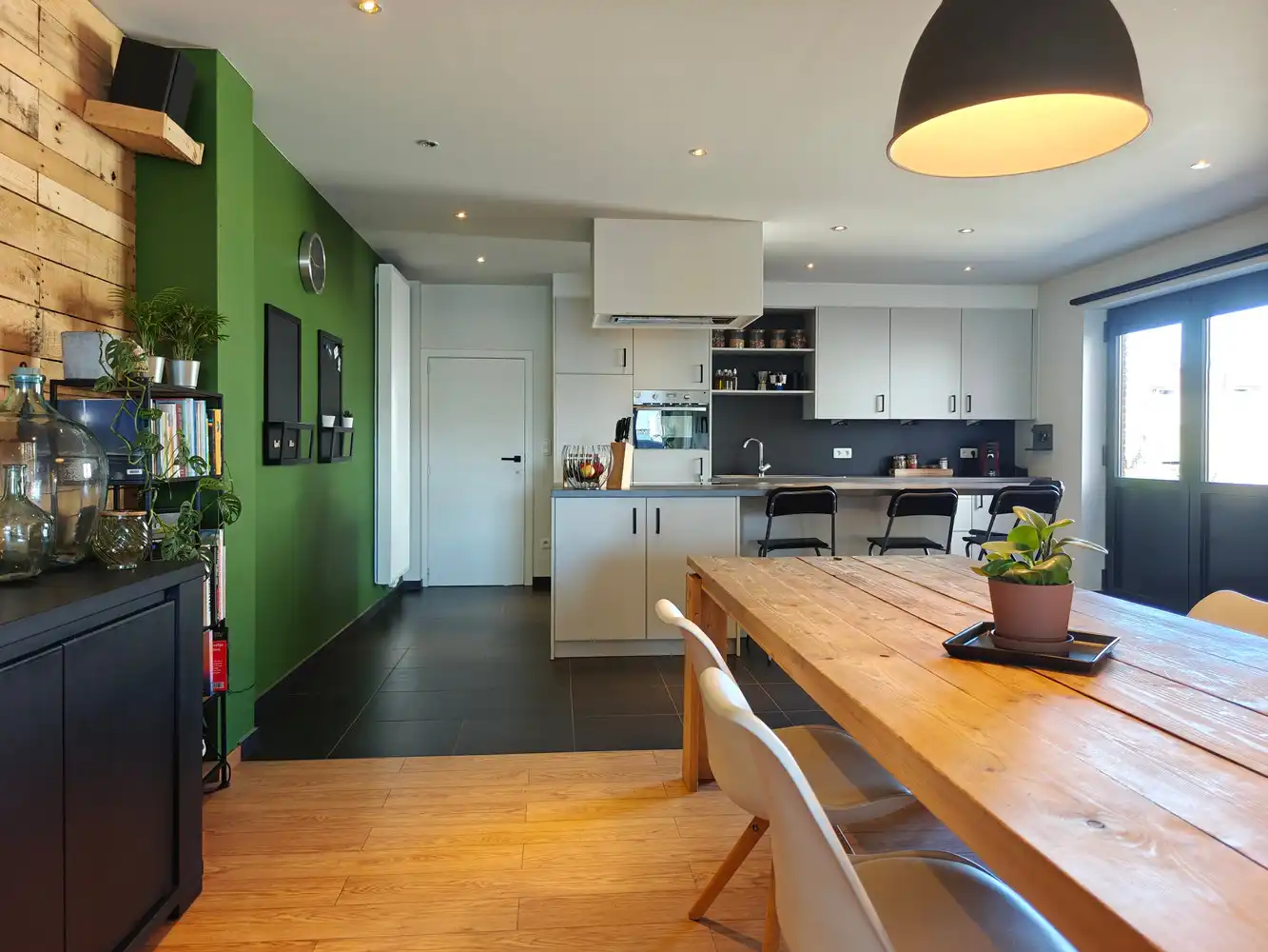 Ruime instapklare gezinswoning met 3 slaapkamers foto 9