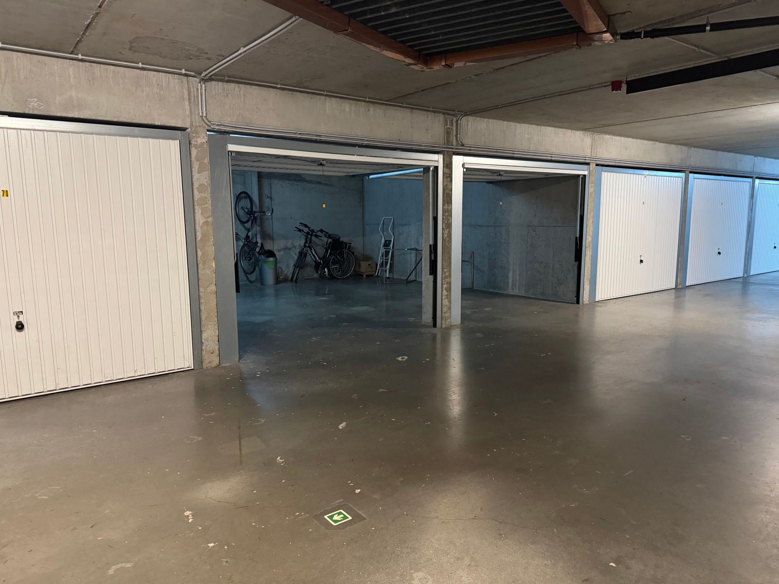 Ruim appartement met 2 terrassen en dubbele garage foto 13