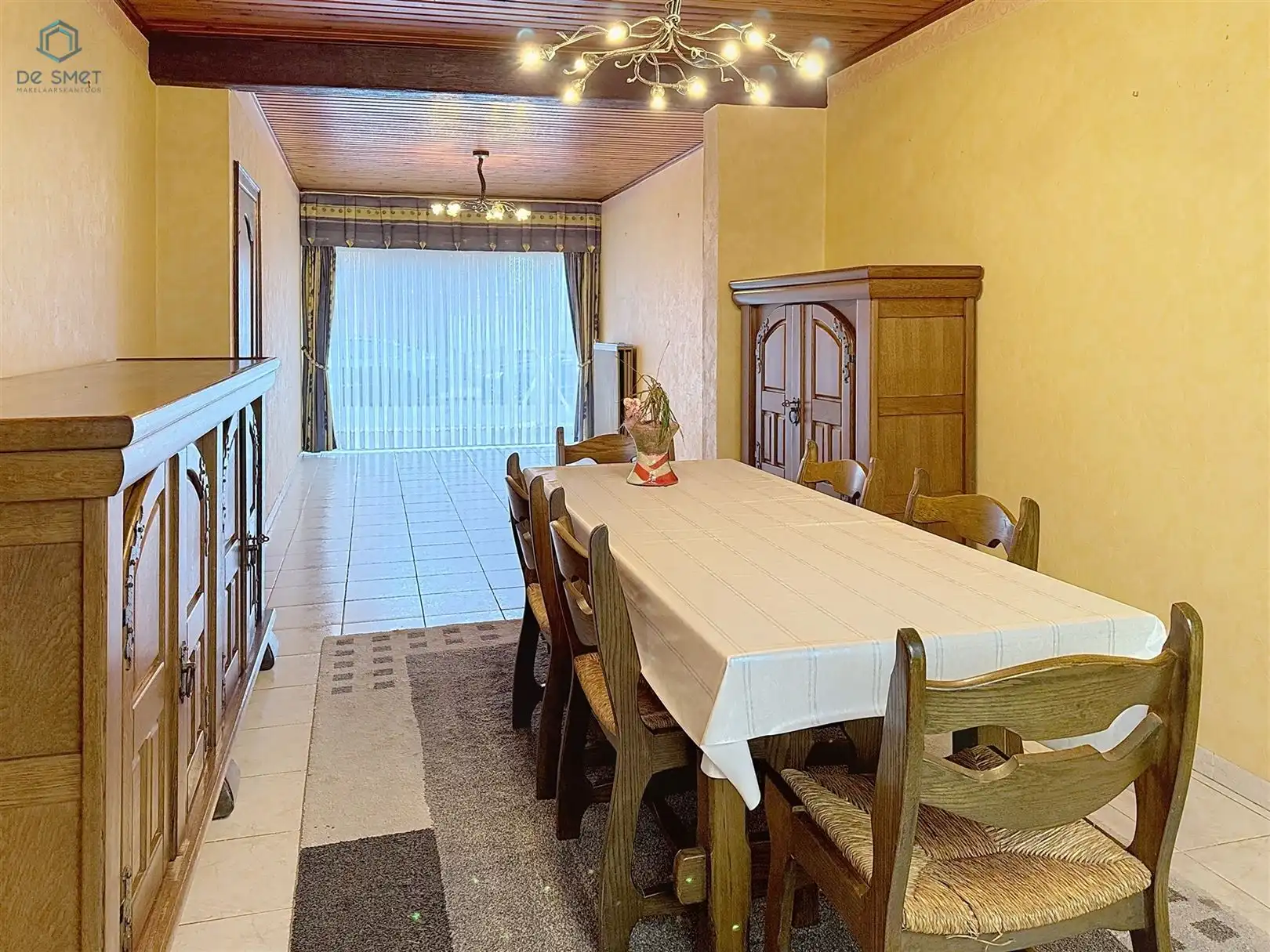 Zeer ruime woning met grote tuin, bos en landelijk uitzicht foto 5