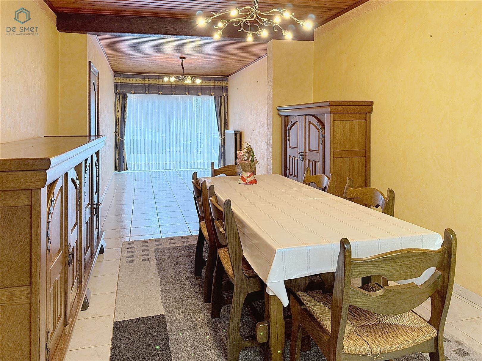 Zeer ruime woning met grote tuin, bos en landelijk uitzicht foto 5