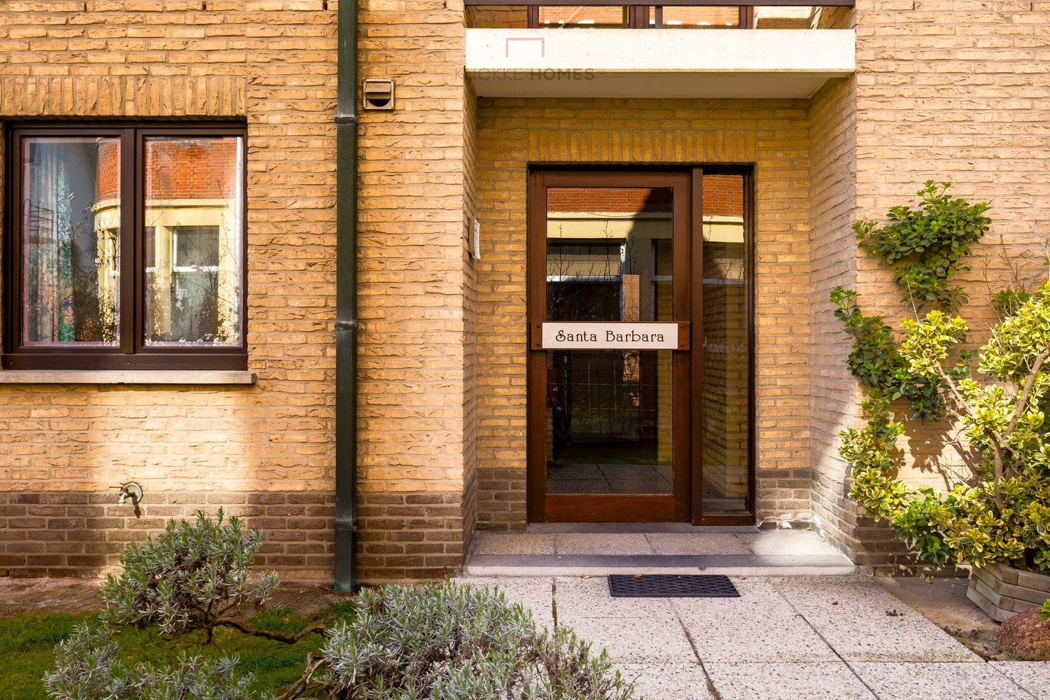 Mooi gerenoveerd hoekappartement in een villa-residentie vlakbij de zeedijk in Duinbergen foto 15