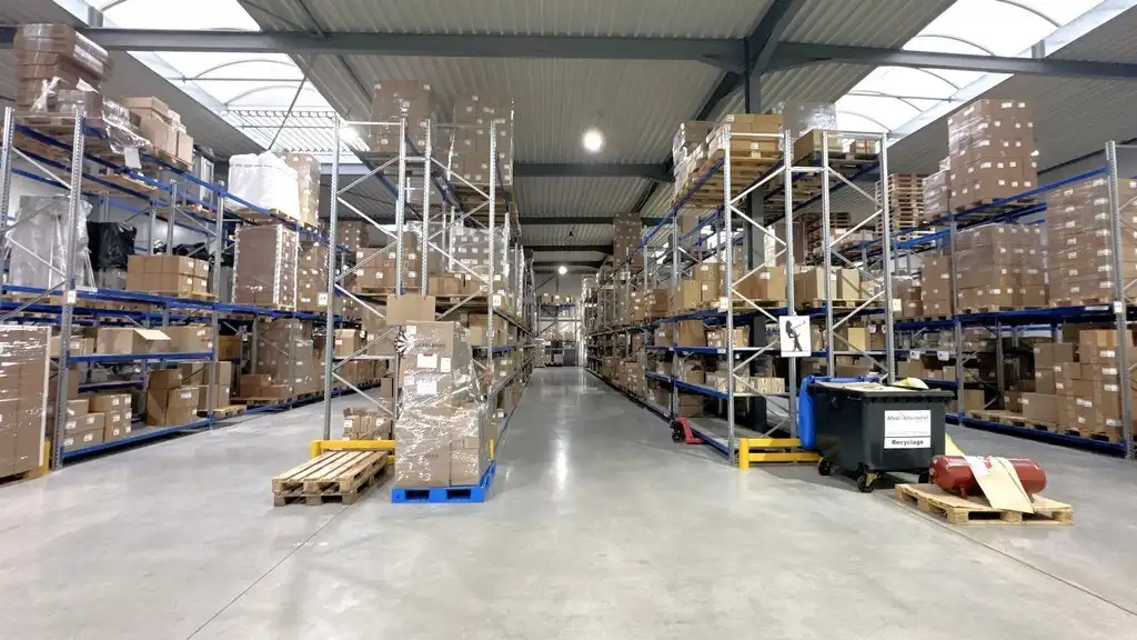 Logistiek bedrijfspand te koop aan A12 in Willebroek foto 4