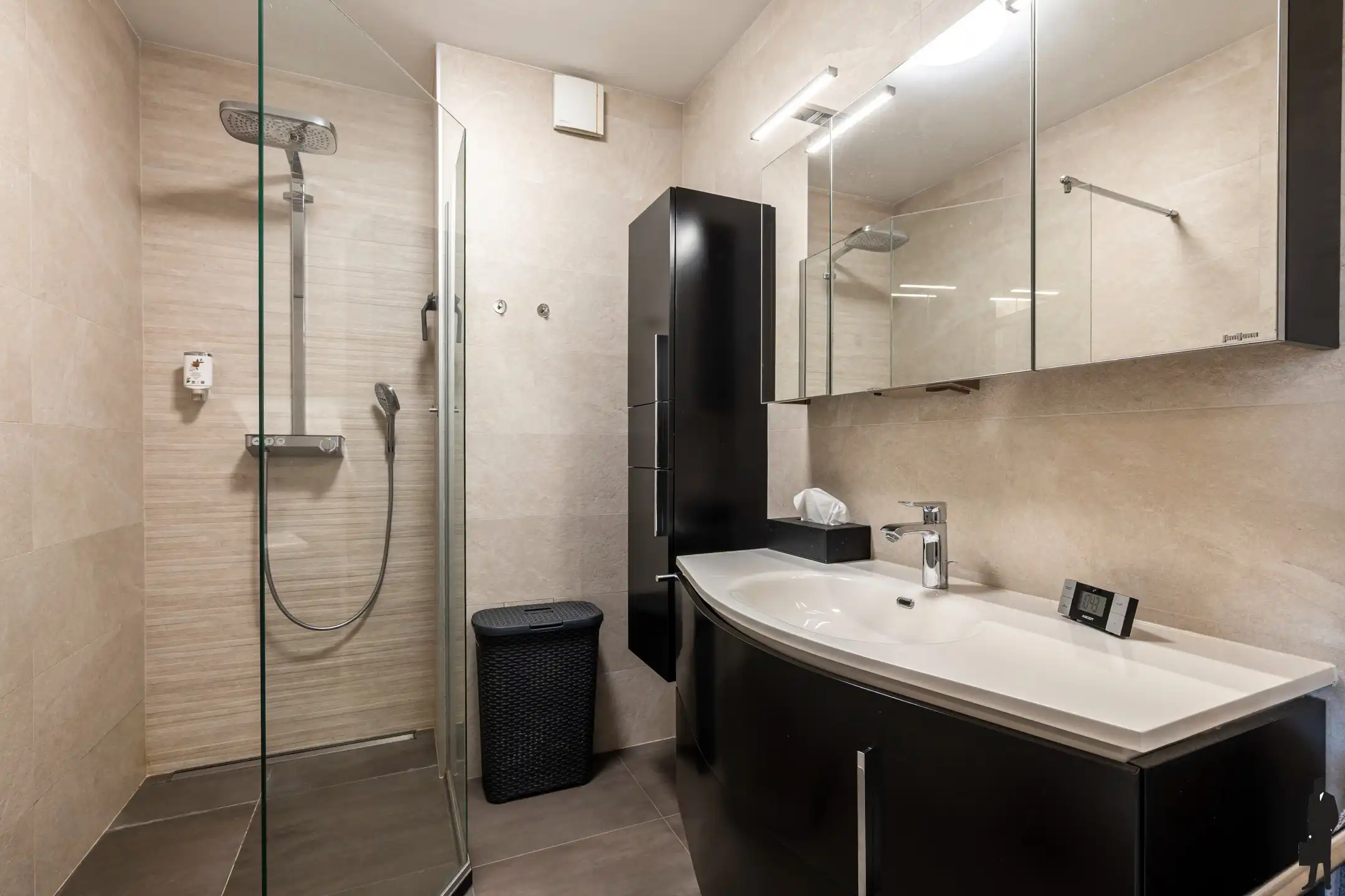 Instapklaar 3-slaapkamer appartement met groen zicht foto 16