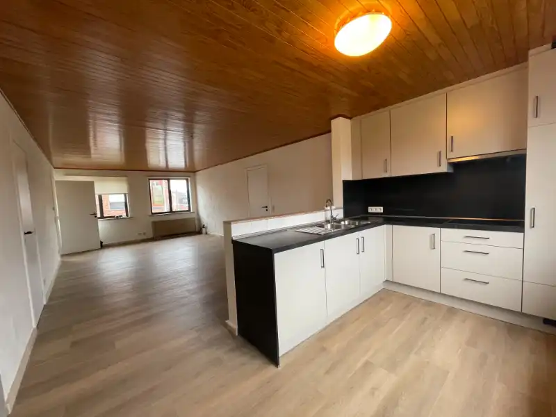 Appartement met 2 slaapkamers en garage foto 4