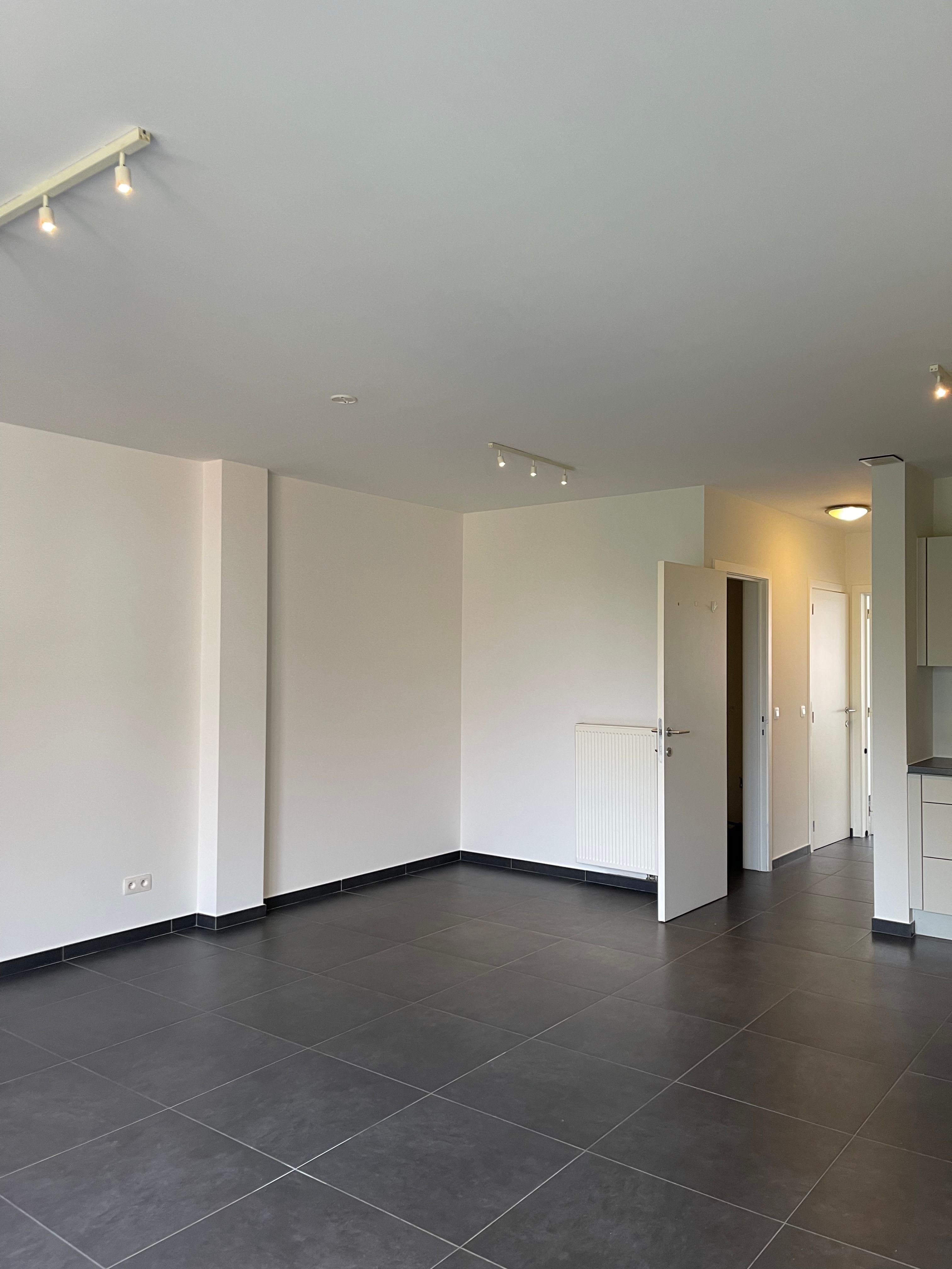 Lichtrijk appartement met heerlijk terras! foto 4