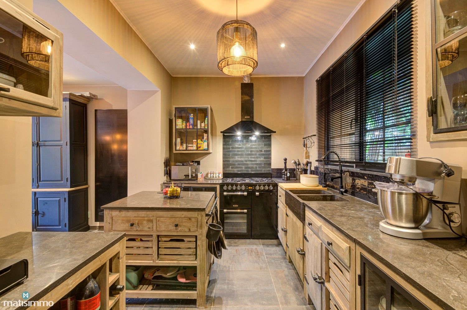 PRACHTIG, VOLLEDIG GERENOVEERDE INSTAPKLARE WONING IN TONGEREN foto 7