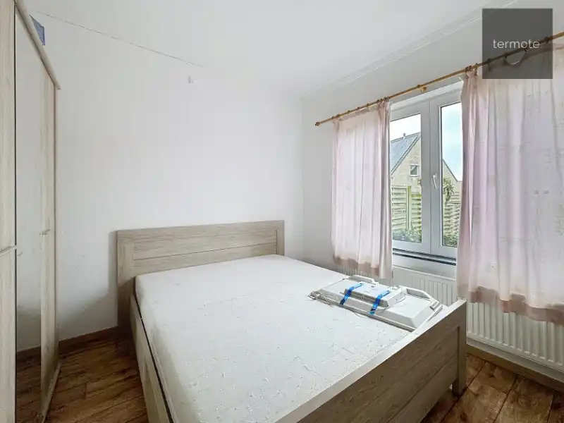 woning + magazijn foto 9