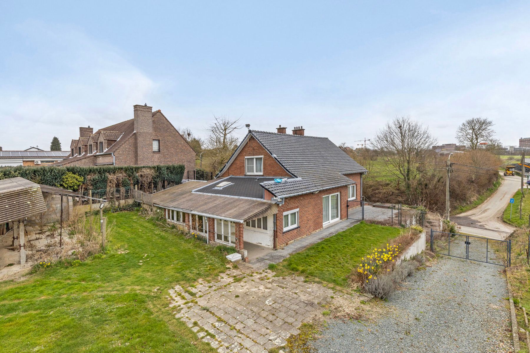Rustig gelegen villa met 4 slaapkamers en leuke tuin foto 3