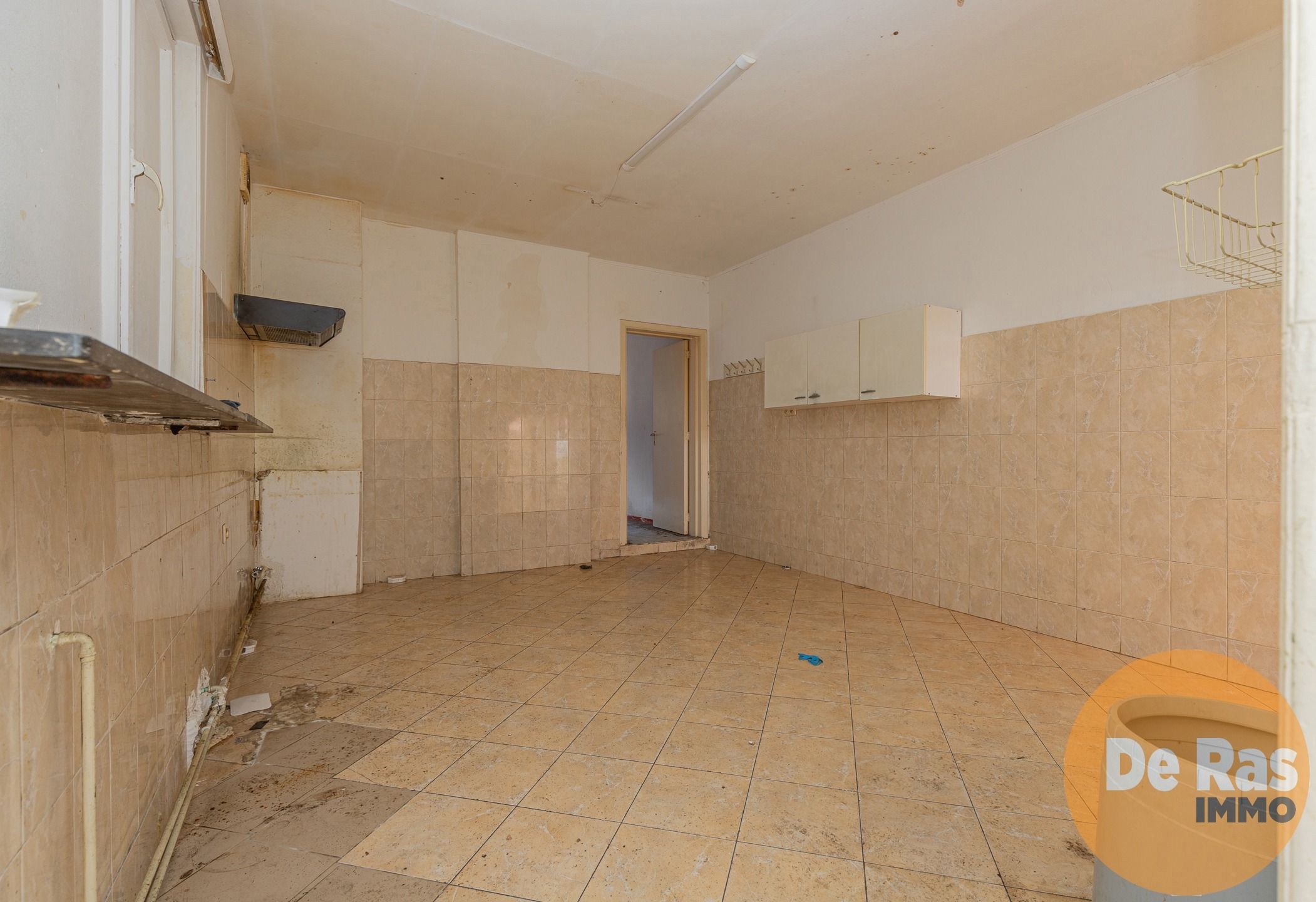 WETTEREN - Voormalig handelspand met 4 slaapkamers foto 6