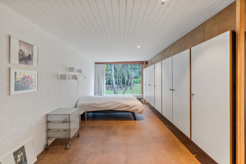 Beschermde modernistische villa op 3146m² gelegen in de Simli-wijk te Nieuwpoort-Bad. foto 21