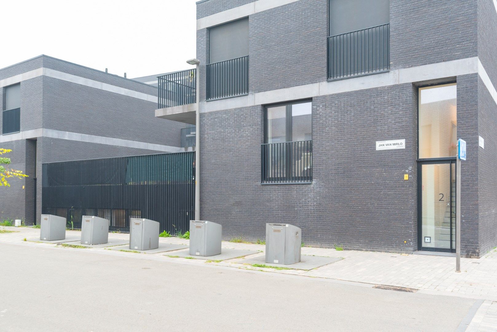 Nieuwbouw appartement op de 1ste verdieping met ruim terras foto 17