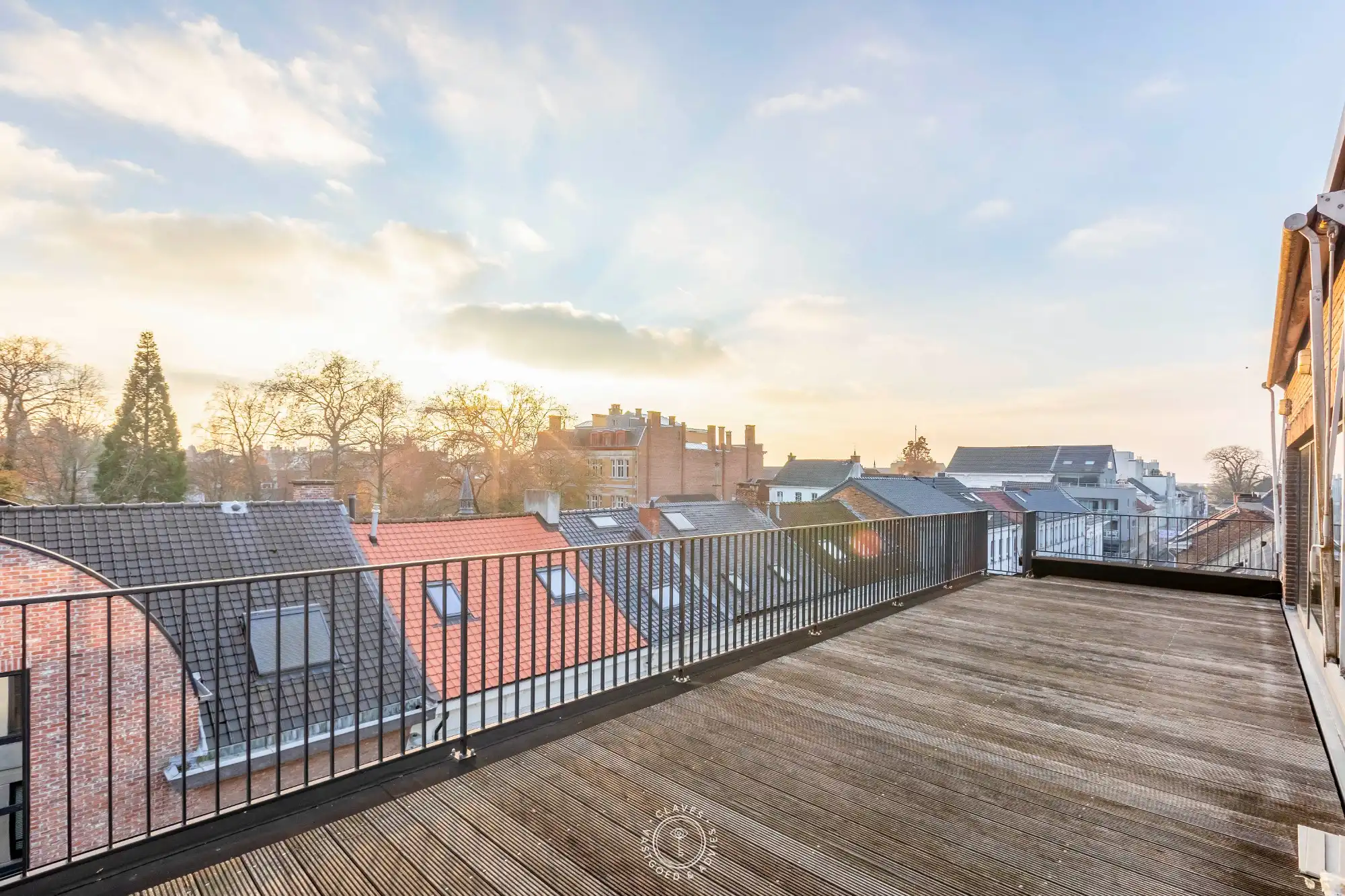 Dakappartement met ruim zuidgericht terras in centrum Sint-Niklaas foto 9