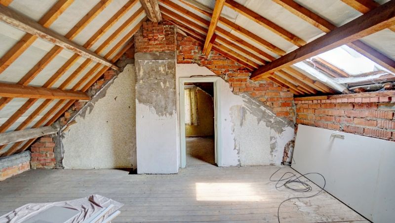 Te renoveren woning in het centrum op 6 are 87 ca foto 14