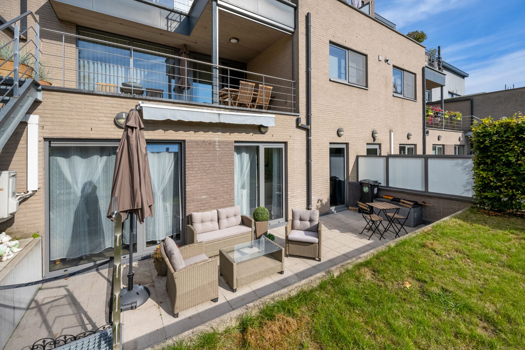 Modern 2-slpk appartement met zuidgerichte tuin en terras  foto 14