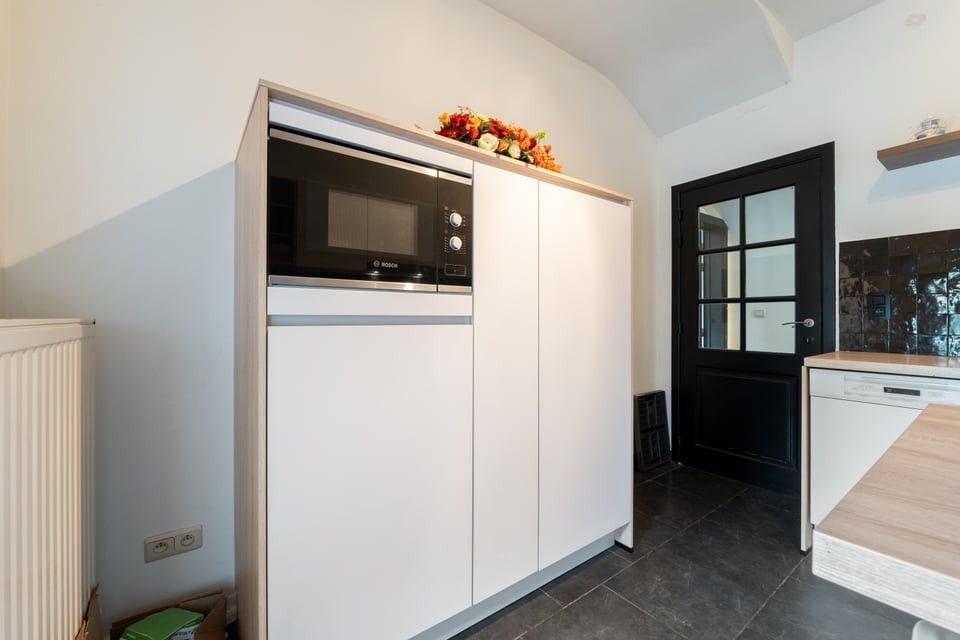 INSTAPKLAAR APPARTEMENT MET 2 SLKS, 2 AUTOSTAANPLAATSEN EN GEMEENSCHAPPELJKE TUIN OP TOPLOCATIE foto 17