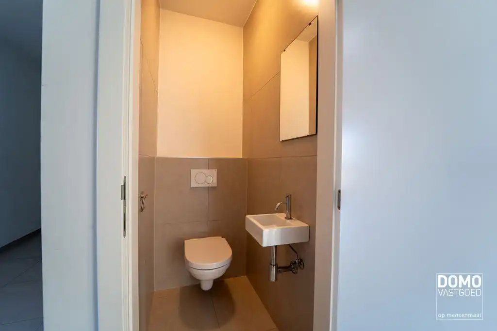 LUXE PENTHOUSE APPARTEMENT MET 2 TERASSEN, LIFT EN ONDERGRONDSE AUTOSTANDPLAATS IN HASSELT. foto 22