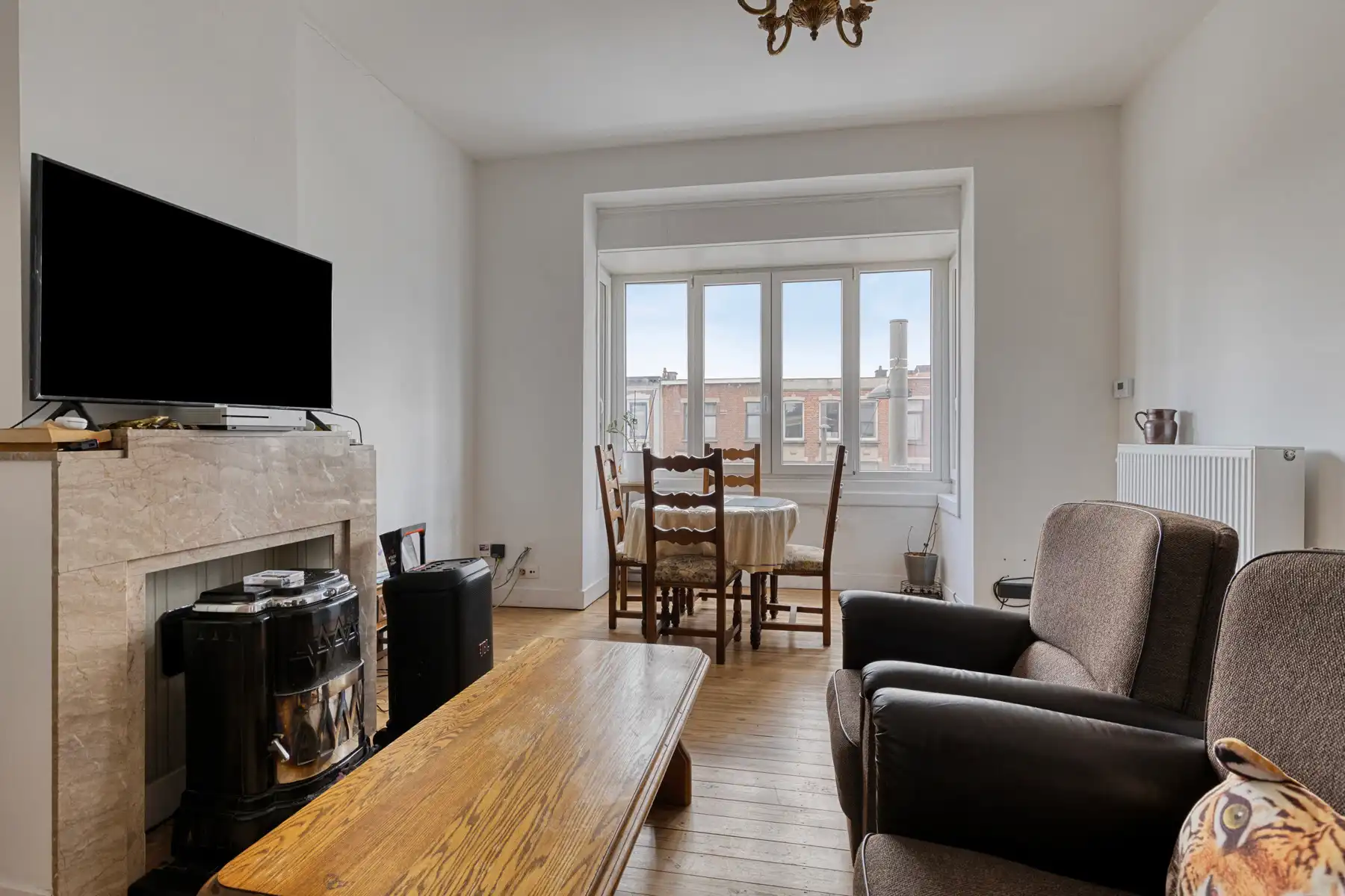 Charmant art-deco appartement (V2) met terras en 2 slpks. foto 2