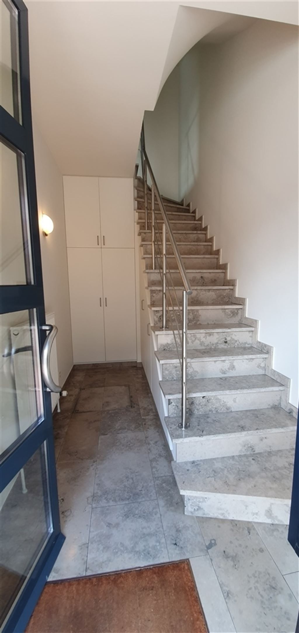 Luxueus afgewerkt triplex-appartement met groot terras foto 13