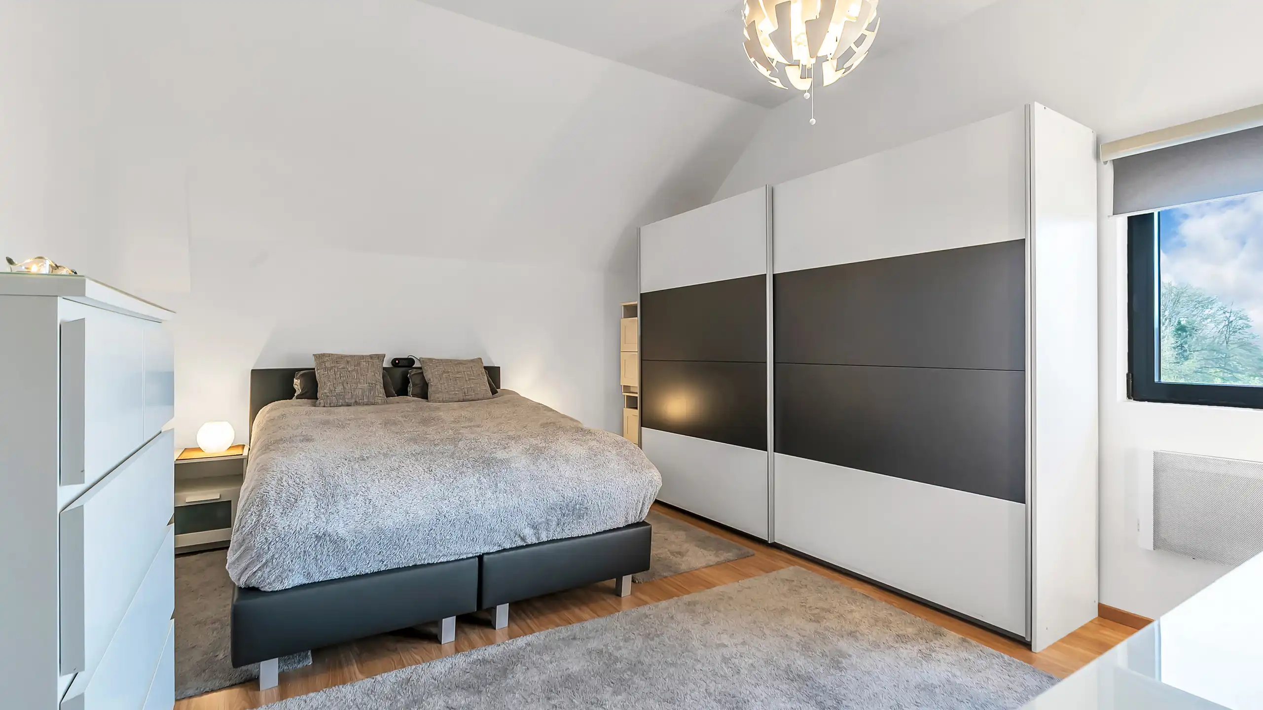 Uniek wonen in loftstijl met veel potentieel op topligging foto 10