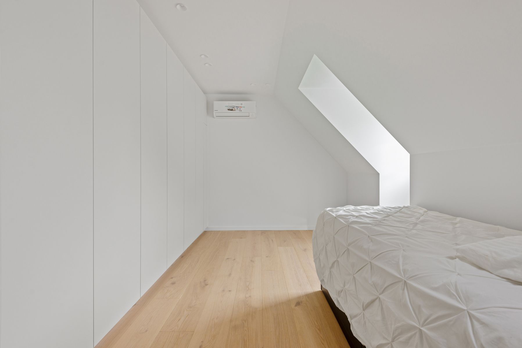 Exclusief duplex dakappartement met zicht op weiland. foto 27