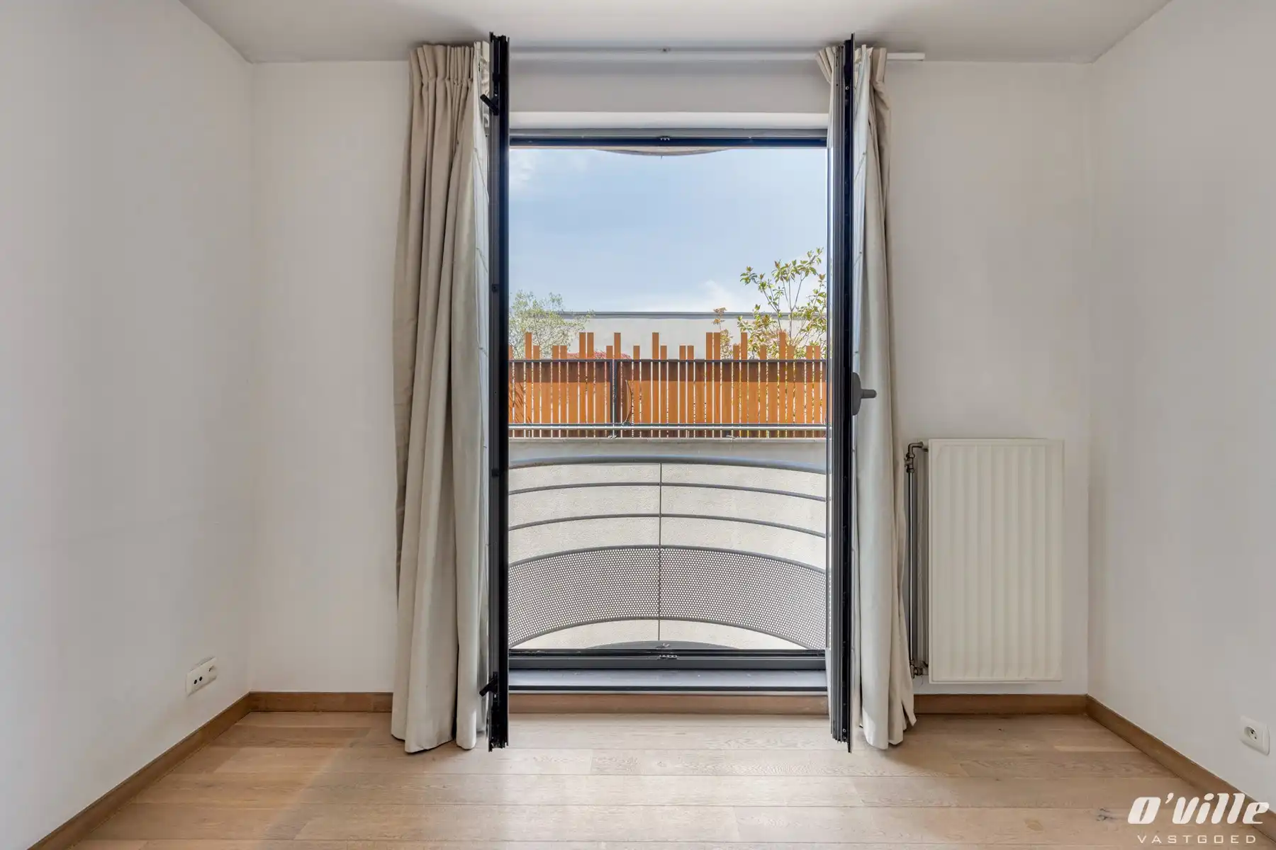 Modern stijlvol appartement strategisch gelegen op 5 km van de NATO foto 14