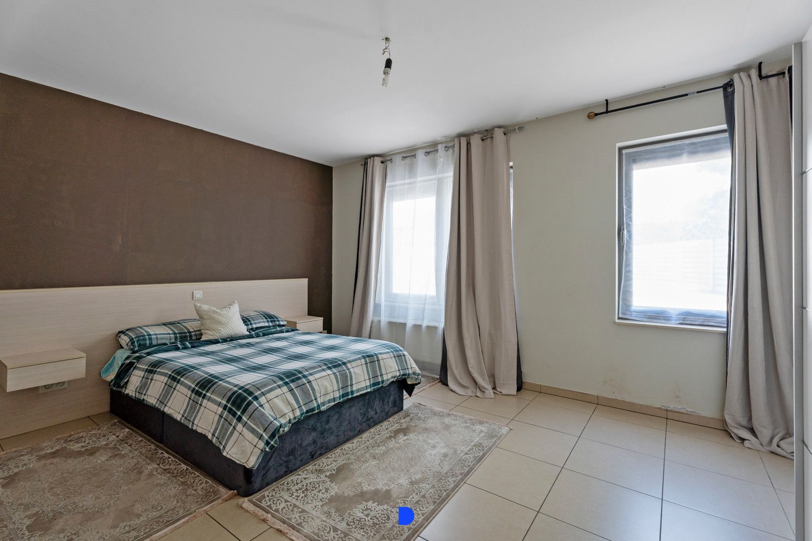 Ruim gelijkvloers appartement met terras. foto 9