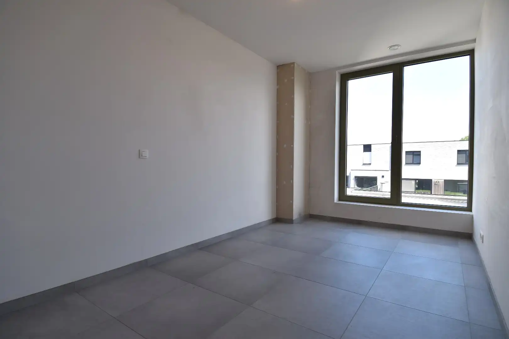 Nieuwbouwwoning (instapklaar!) met 3 slaapkamers, garage en zonnige tuin te koop nabij Bergelen te Gullegem foto 12