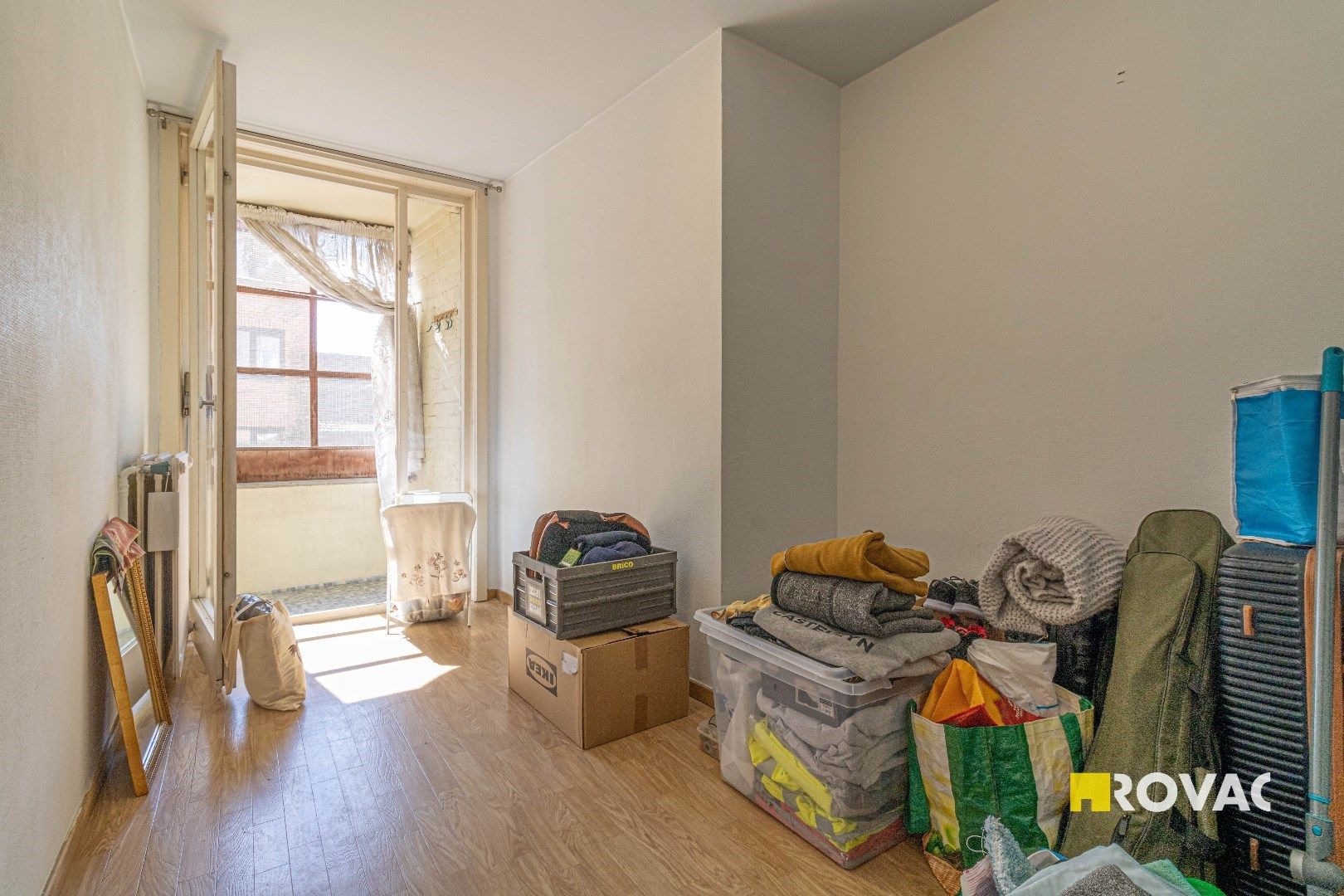 Zeer verzorgd en centraal gelegen appartement op 1ste verdieping met bijhorende autostandplaats foto 10