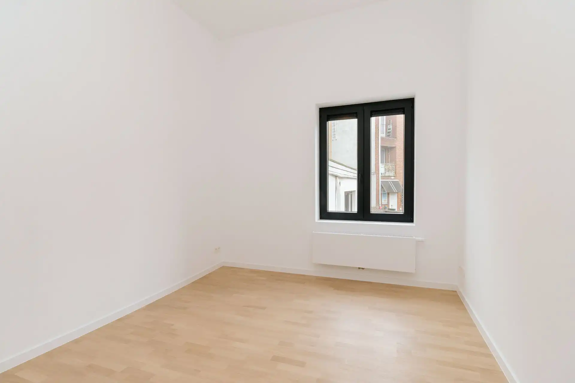 Volledig gerenoveerde woning op het Antwerpse Zuid. foto 15