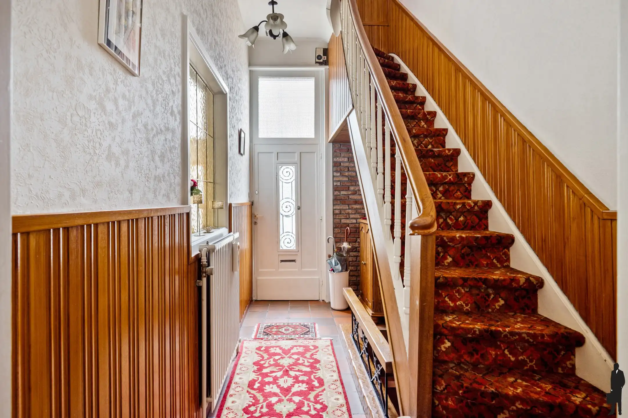 Te renoveren burgerwoning met 3-4 spk en zuidwest tuin  foto 3