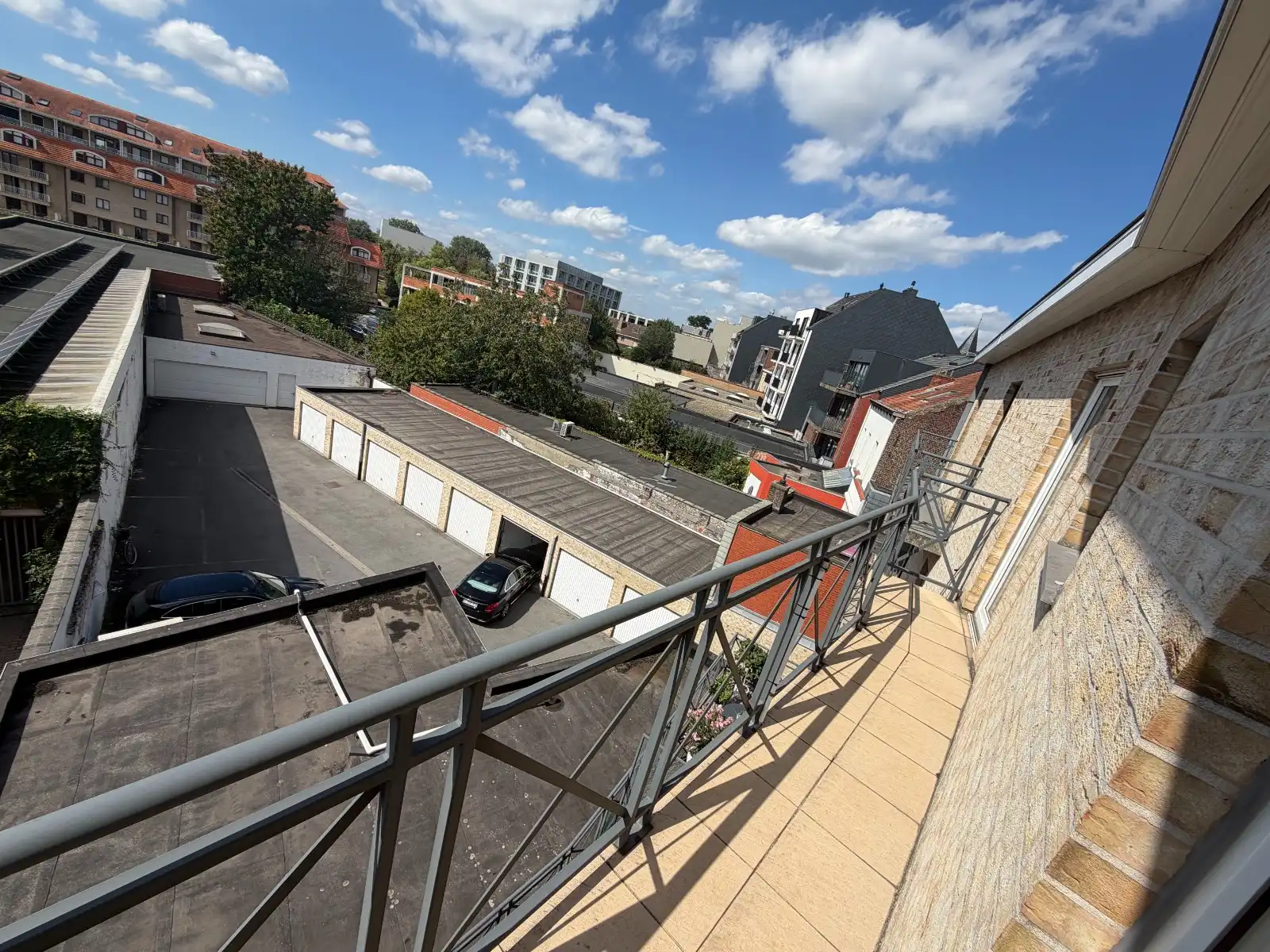 RUIM EN ENERGIEZUINIG 2-SLAAPKAMERAPPARTEMENT MET TERRAS EN GARAGE IN HET CENTRUM VAN DEINZE foto 14